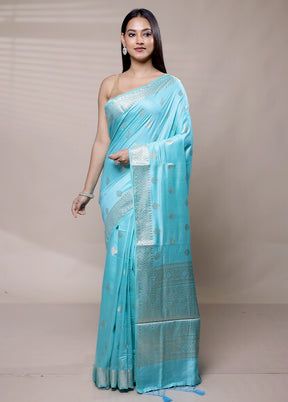 Blue Cotton Saree With Blouse Piece