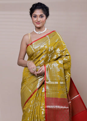 Green Dupion Silk Saree With Blouse Piece