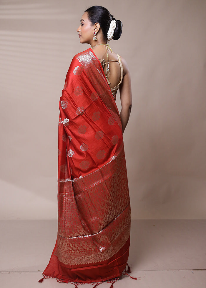 Red Cotton Saree With Blouse Piece