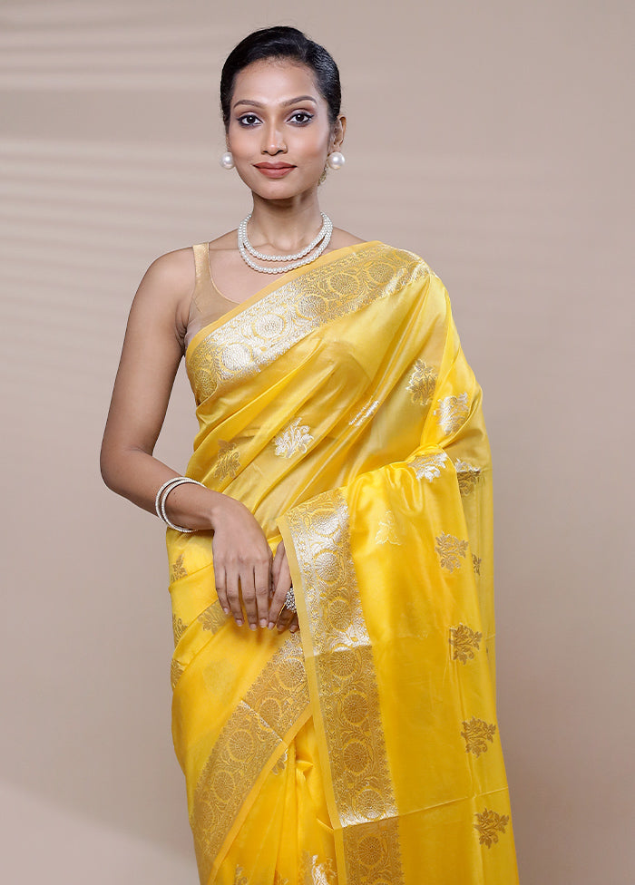 Yellow Organza Saree With Blouse Piece