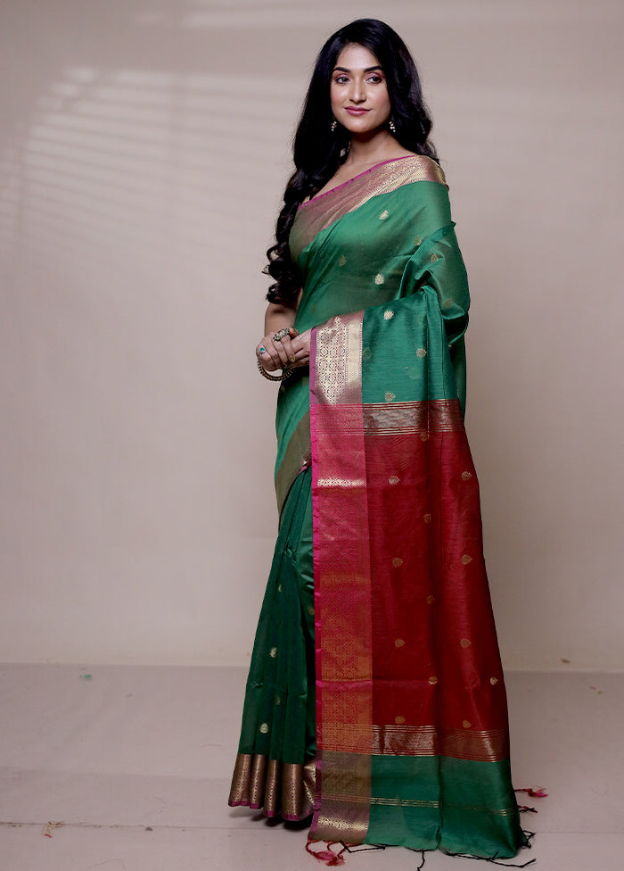 Green Cotton Saree With Blouse Piece