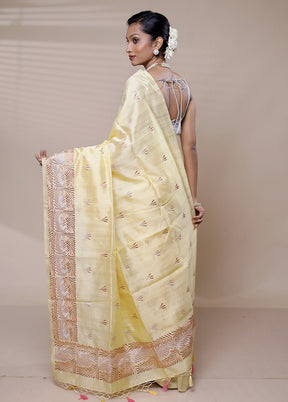 Yellow Tussar Silk Saree With Blouse Piece