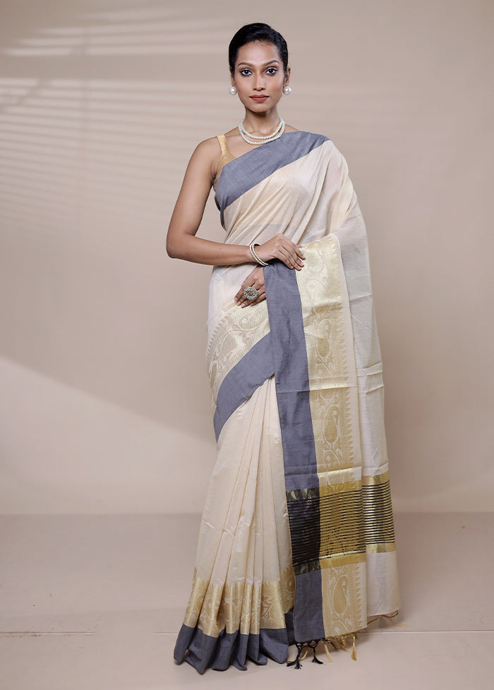 Cream Cotton Saree With Blouse Piece