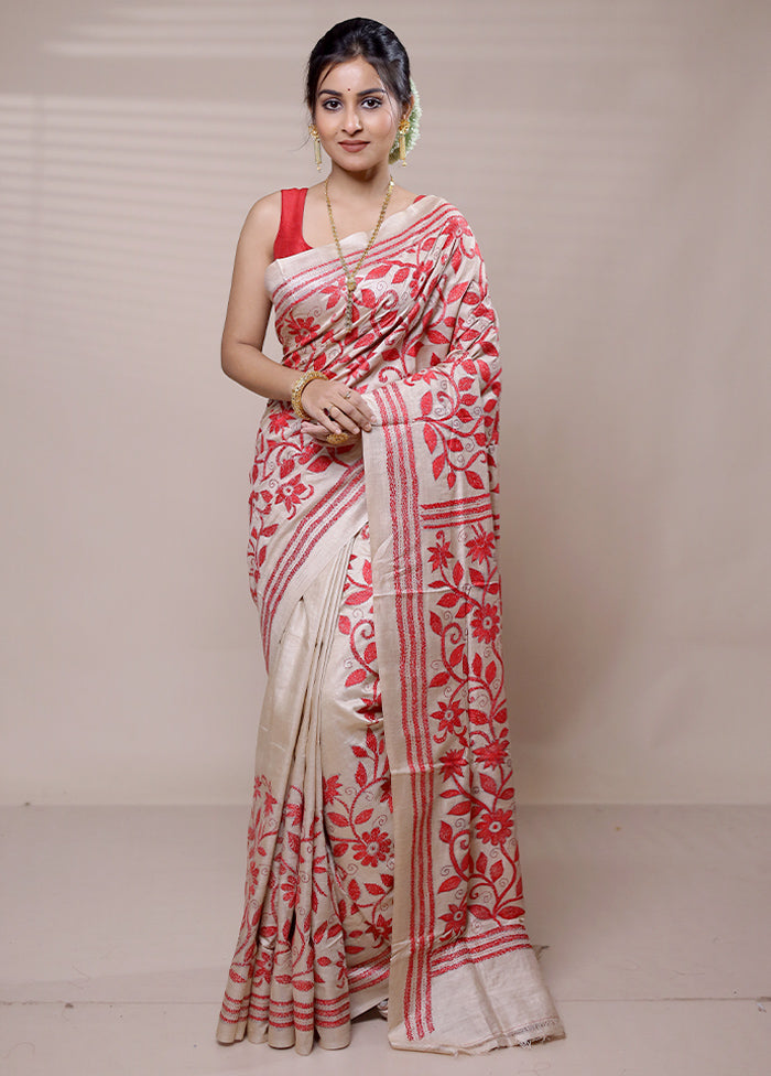 Cream Handloom Kantha Stitch Pure Silk Saree With Blouse Piece