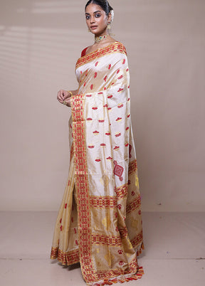 Cream Handloom Assam Pure Silk Saree With Blouse Piece