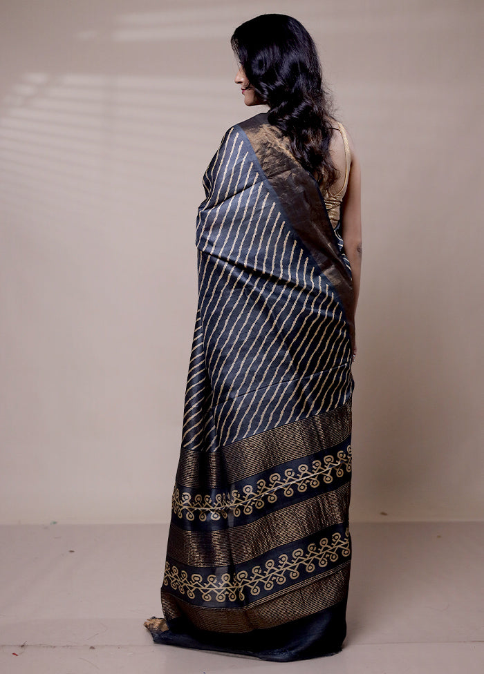 Grey Handloom Tussar Pure Silk Saree With Blouse Piece