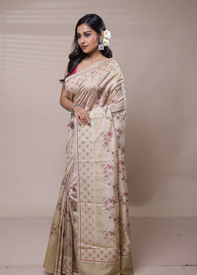 Beige Tussar Silk Saree With Blouse Piece