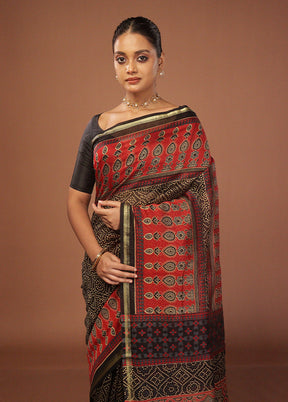 Black Chanderi Silk Saree With Blouse Piece