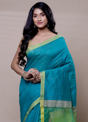 Blue Matka Silk Saree With Blouse Piece