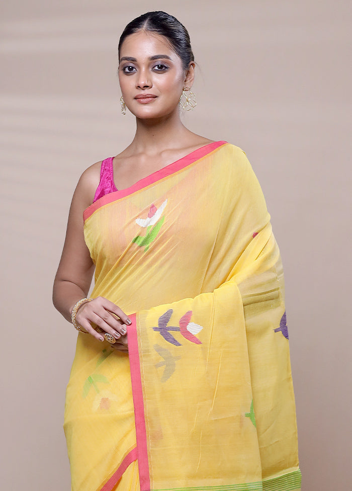 Yellow Matka Silk Saree With Blouse Piece