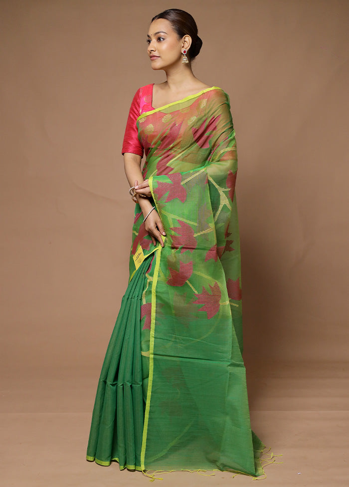 Green Matka Silk Saree With Blouse Piece