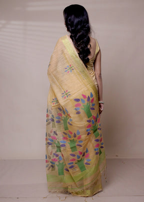 Yellow Matka Silk Saree With Blouse Piece