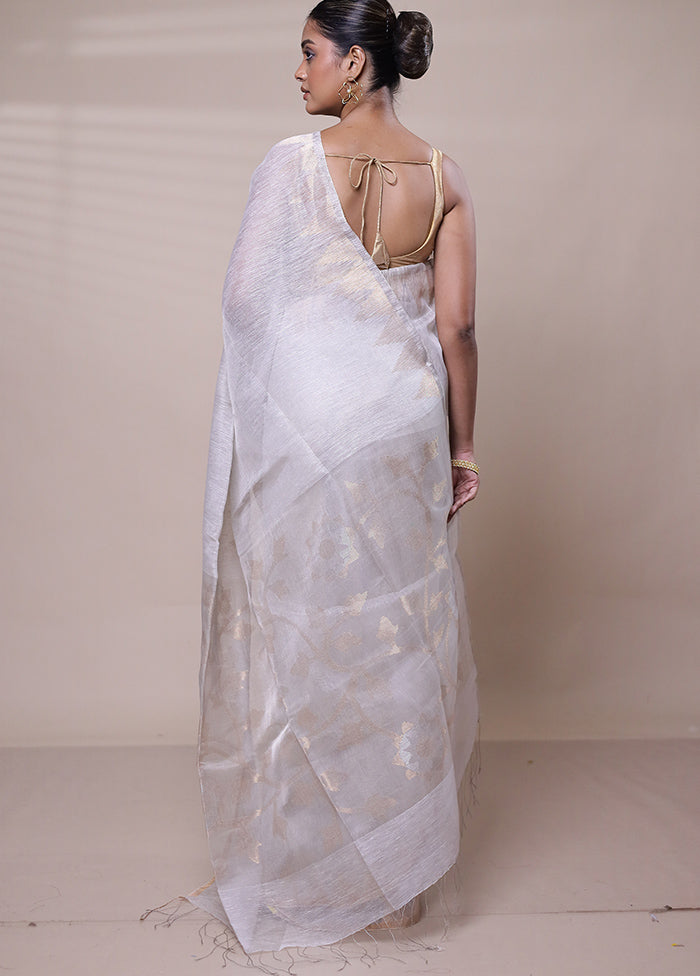 White Handloom Matka Pure Silk Saree With Blouse Piece