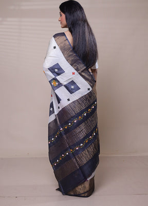 Cream Handloom Tussar Pure Silk Saree With Blouse Piece