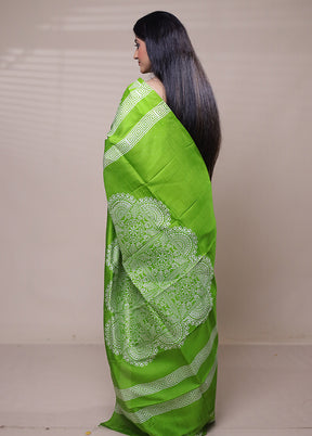 Green Printed Pure Silk Saree Without Blouse Piece