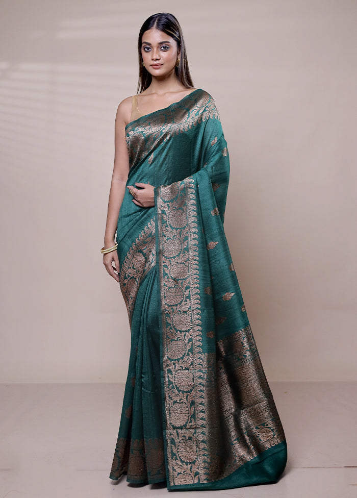 Green Handloom Tussar Pure Silk Saree With Blouse Piece