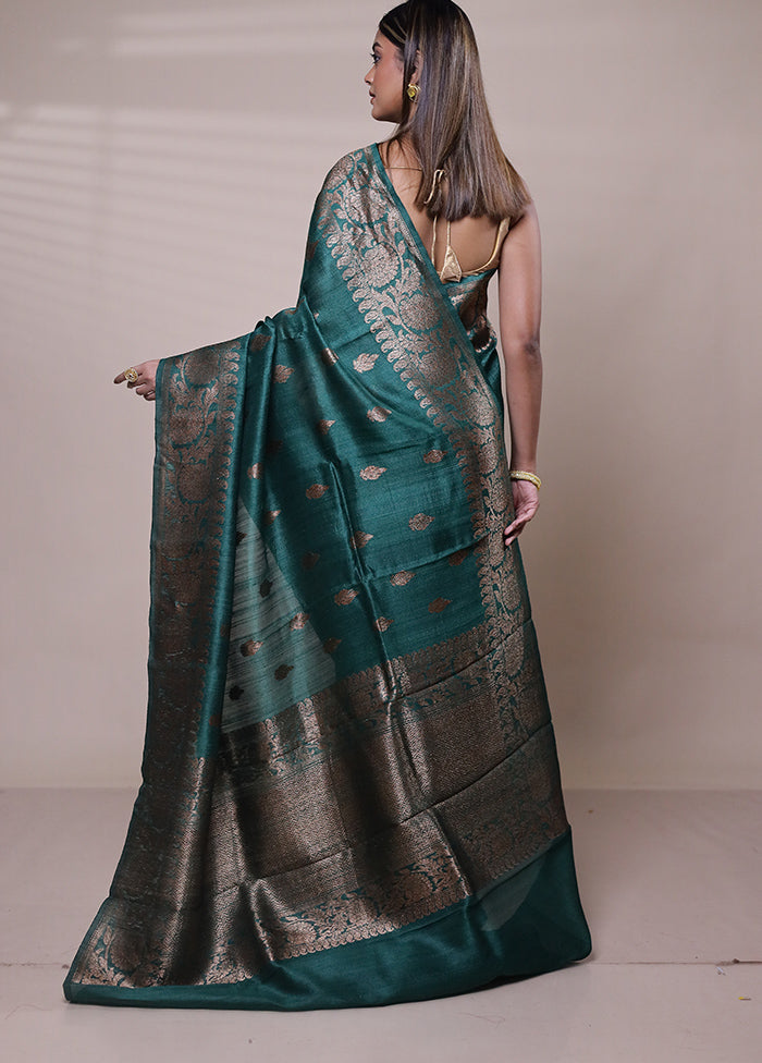 Green Handloom Tussar Pure Silk Saree With Blouse Piece