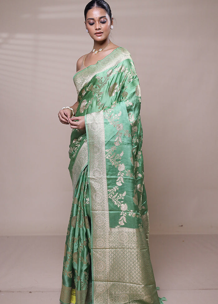 Green Handloom Pure Georgette Saree With Blouse Piece