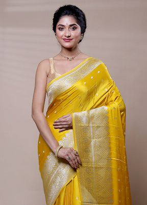 Yellow Handloom Pure Georgette Saree With Blouse Piece