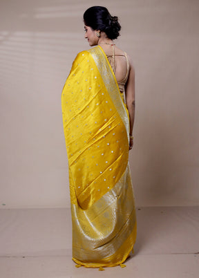 Yellow Handloom Pure Georgette Saree With Blouse Piece