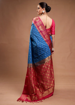 Blue Kanjivaram Silk Saree With Blouse Piece