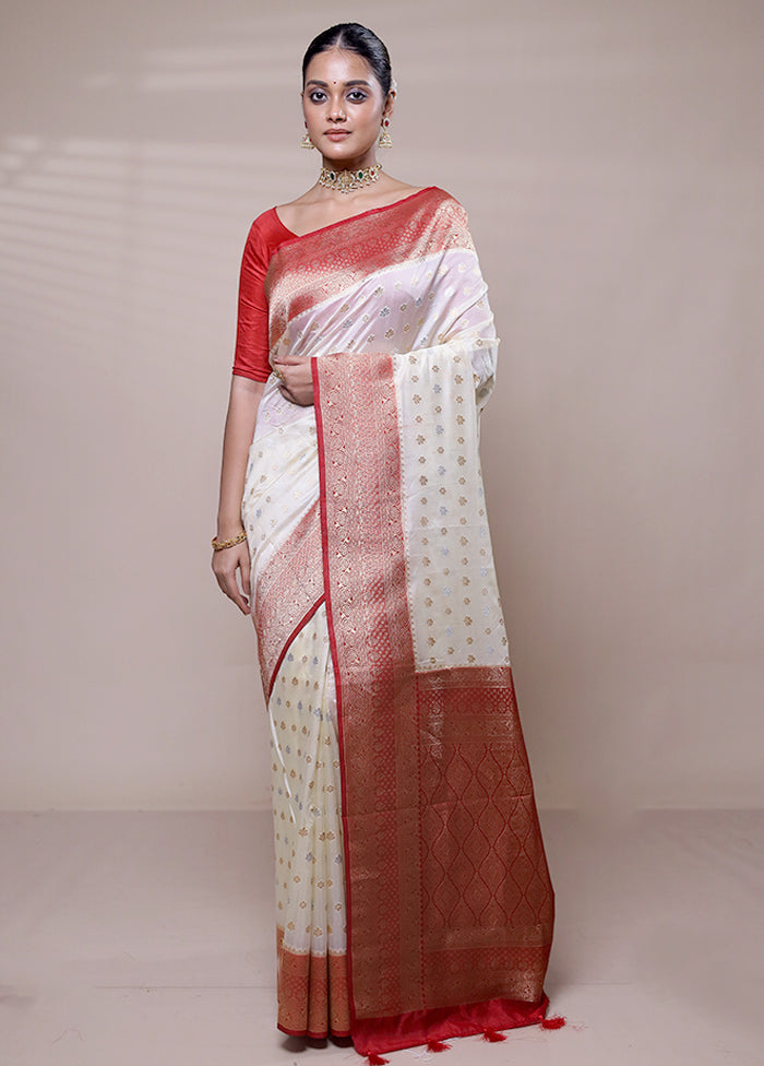 Cream Georgette Saree With Blouse Piece