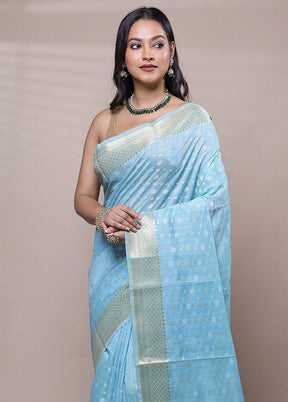 Blue Cotton Saree With Blouse Piece