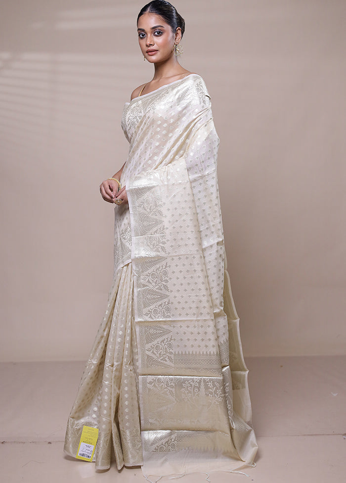 White Kora Silk Saree With Blouse Piece