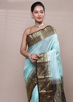 Blue Handloom Kanjivaram Pure Silk Saree With Blouse Piece