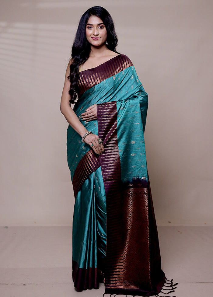 Green Dupion Silk Saree With Blouse Piece