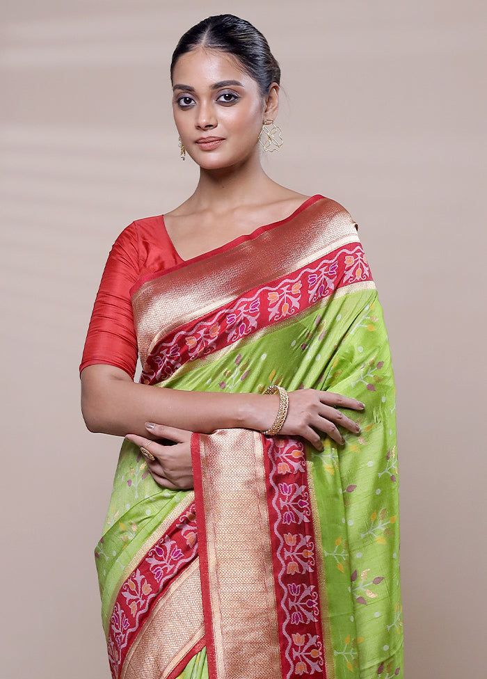 Green Dupion Silk Saree With Blouse Piece