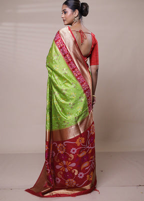 Green Dupion Silk Saree With Blouse Piece