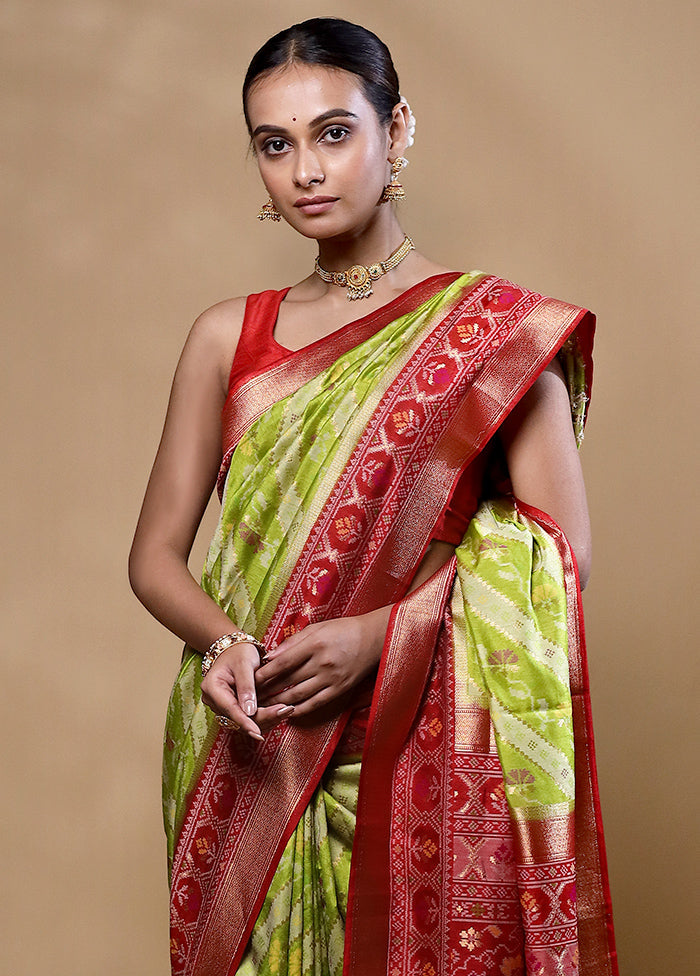 Green Dupion Silk Saree With Blouse Piece