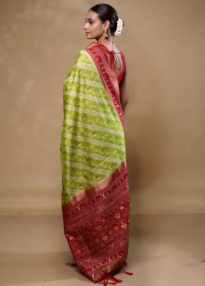 Green Dupion Silk Saree With Blouse Piece