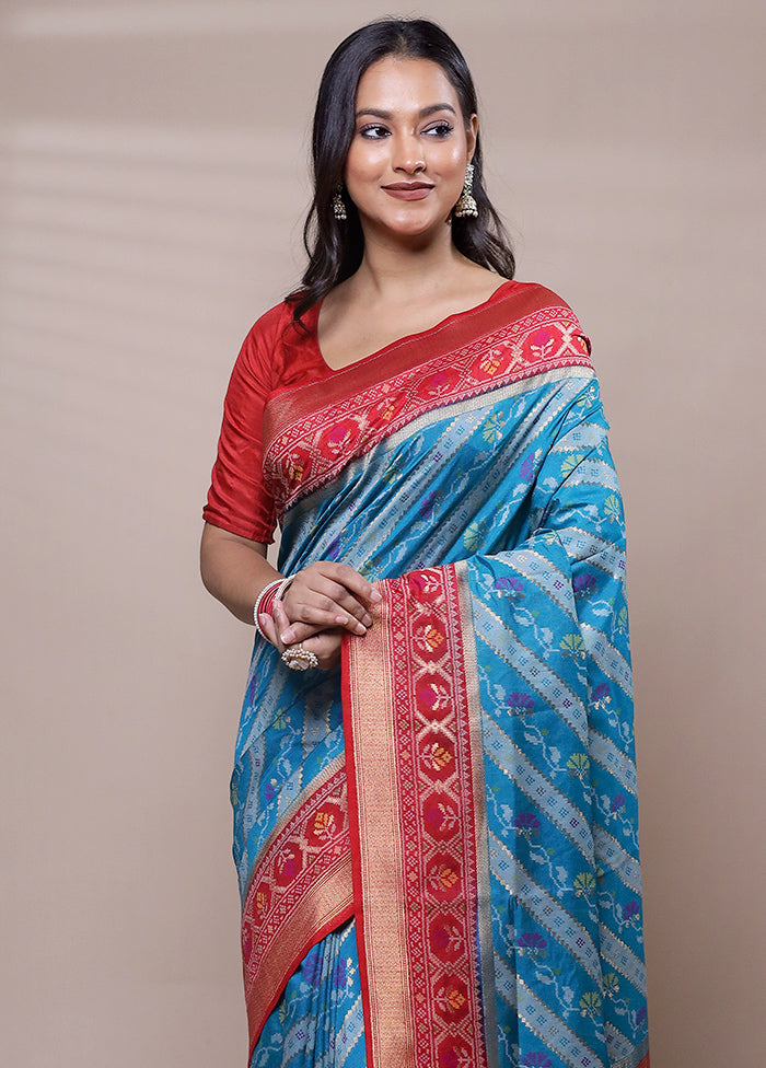 Blue Dupion Silk Saree With Blouse Piece