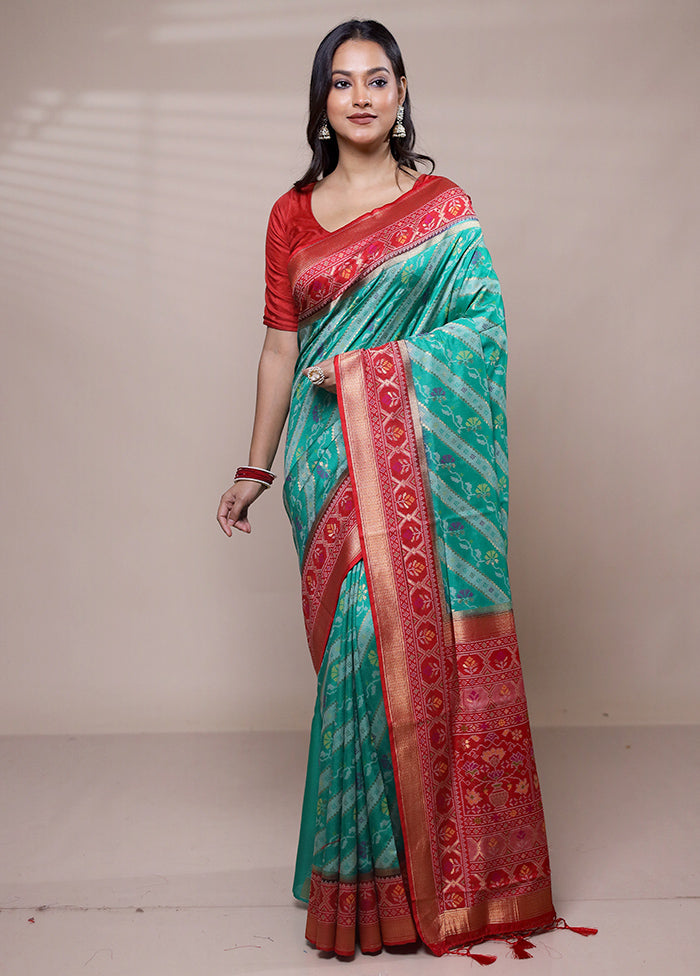 Green Dupion Silk Saree With Blouse Piece