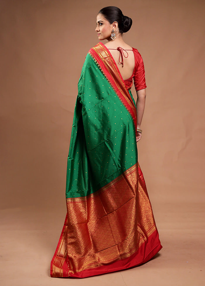 Green Kanjivaram Silk Saree With Blouse Piece