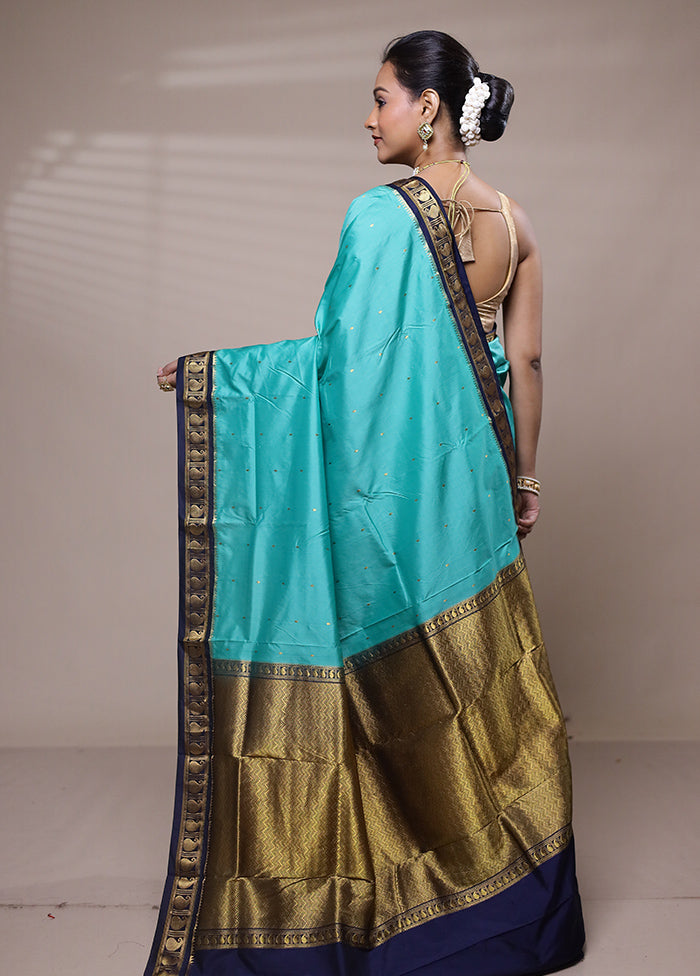 Blue Kanjivaram Silk Saree With Blouse Piece