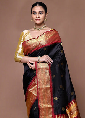 Black Handloom Kanchipuram Pure Silk Saree With Blouse Piece