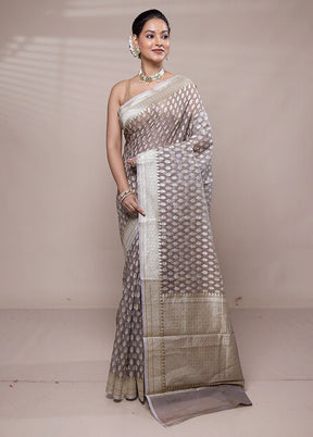 Grey Kora Silk Saree With Blouse Piece