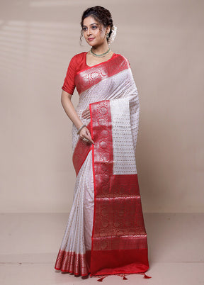 White Georgette Saree With Blouse Piece