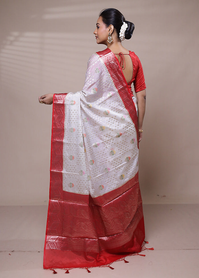 White Georgette Saree With Blouse Piece