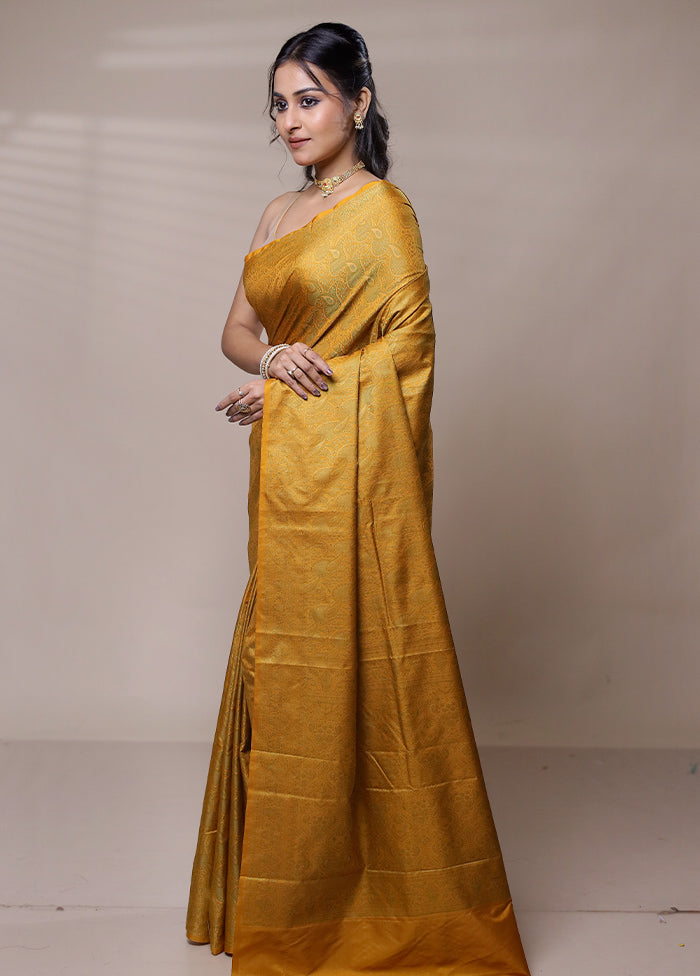 Yellow Jamewar Silk Saree With Blouse Piece