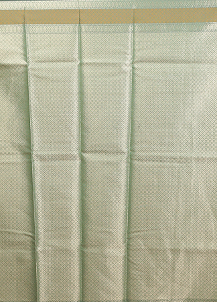 Green Pure Cotton Saree With Blouse Piece