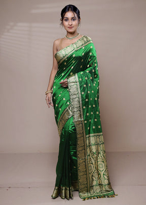 Green Handloom Assam Pure Silk Saree With Blouse Piece