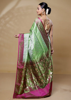 Green Tanchoi Silk Saree With Blouse Piece