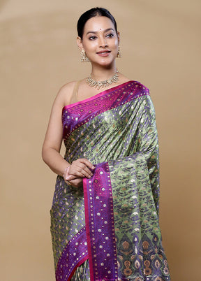 Green Tanchoi Silk Saree With Blouse Piece