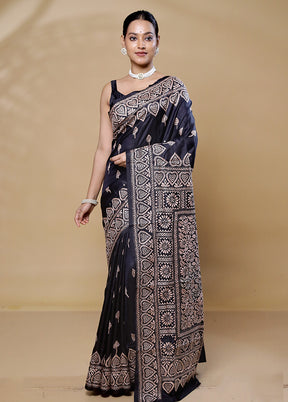 Black Handloom Kantha Stitch Pure Silk Saree With Blouse Piece