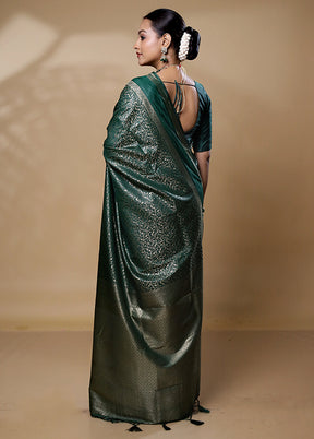 Green Dupion Silk Saree With Blouse Piece