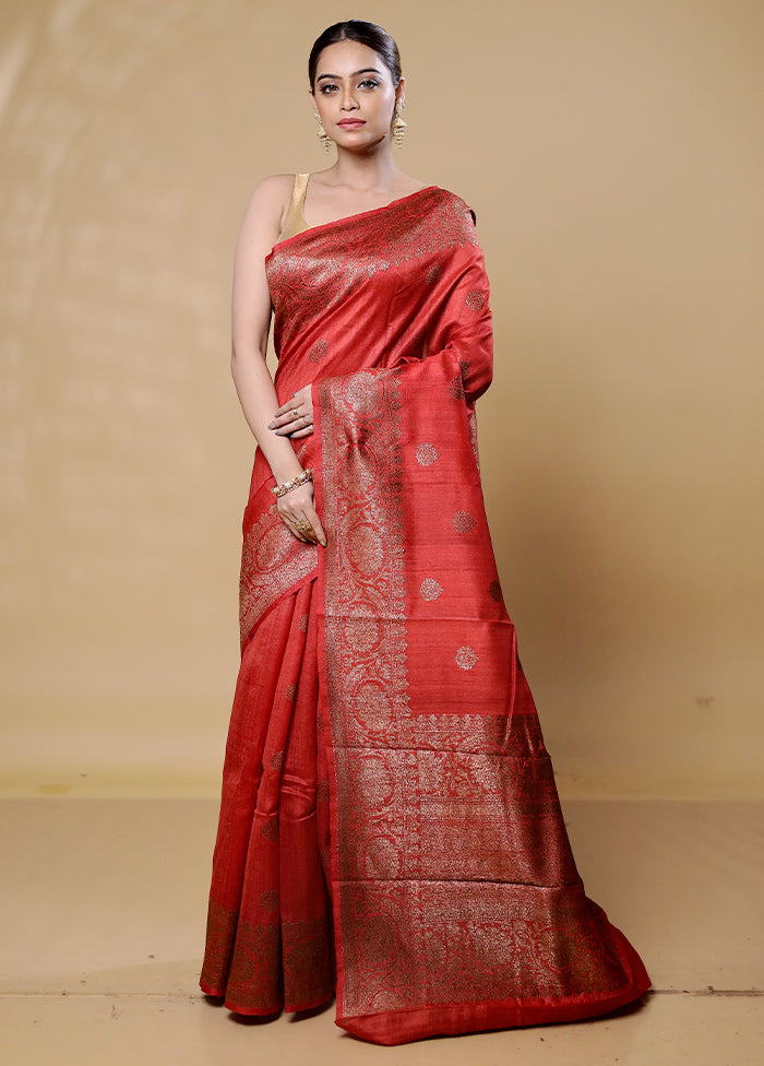 Red Handloom Tussar Pure Silk Saree With Blouse Piece